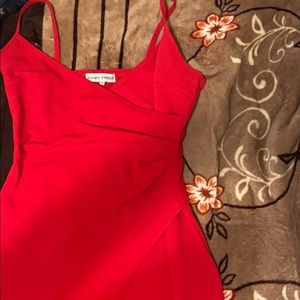 I am selling a new beautiful red dress ,never worn